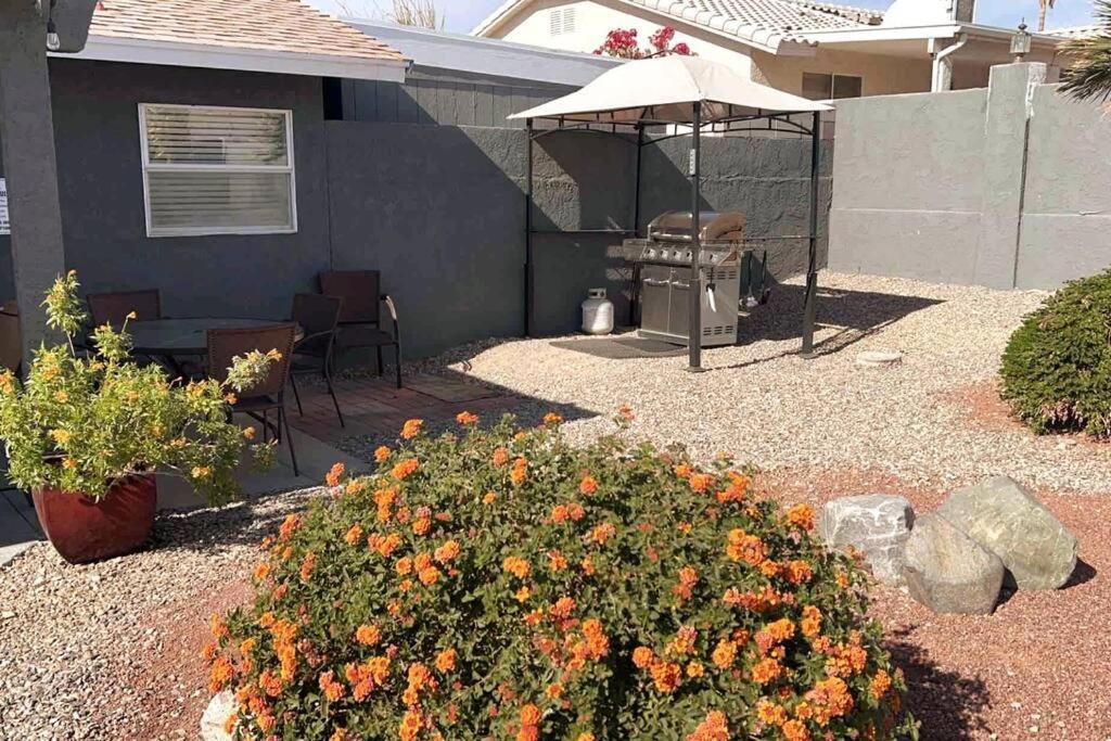 Spacious Getaway! Pool, Spa, Sleeps 9 Lake Havasu City Esterno foto