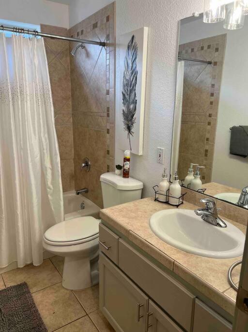 Spacious Getaway! Pool, Spa, Sleeps 9 Lake Havasu City Esterno foto