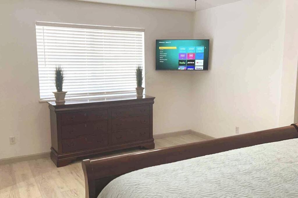 Spacious Getaway! Pool, Spa, Sleeps 9 Lake Havasu City Esterno foto