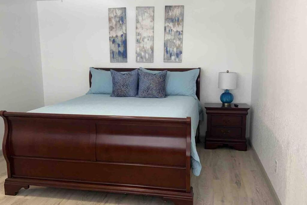 Spacious Getaway! Pool, Spa, Sleeps 9 Lake Havasu City Esterno foto