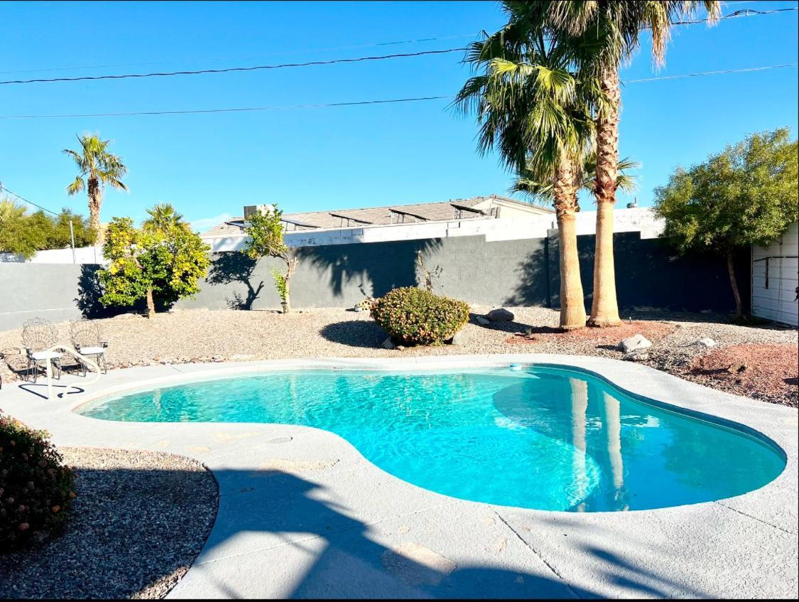 Spacious Getaway! Pool, Spa, Sleeps 9 Lake Havasu City Esterno foto